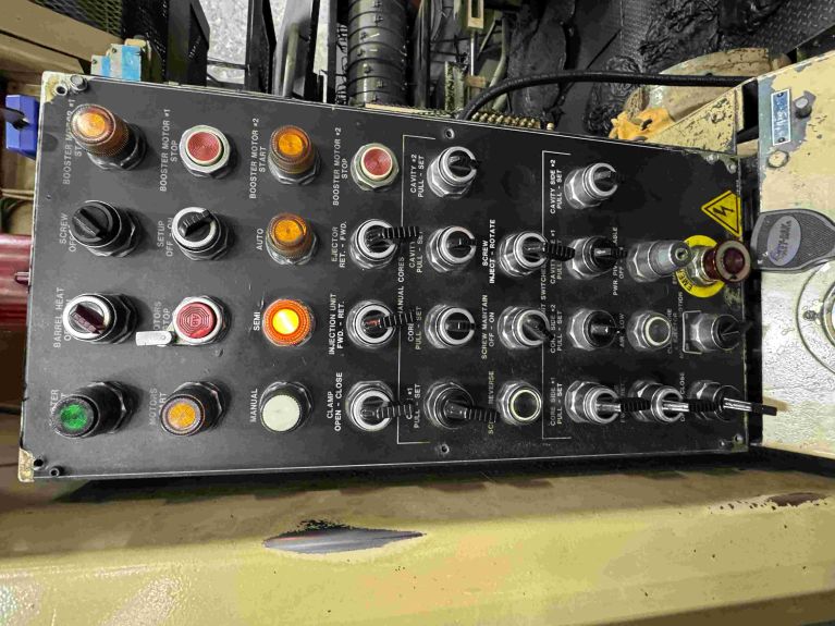 1999 HPM 3500 ton 600 oz